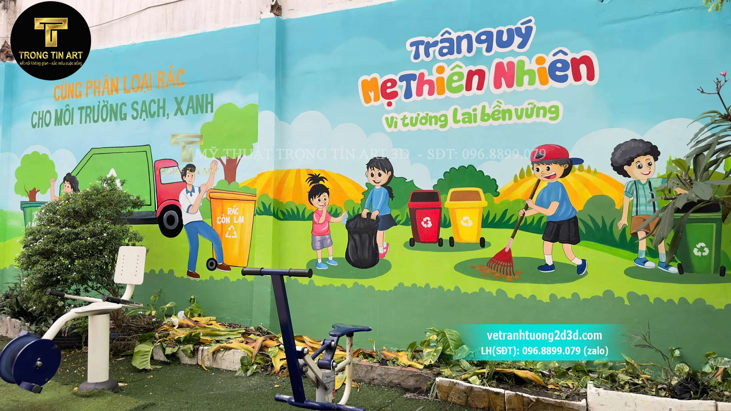 Tranh tường lớp học mầm non phân loại rác đầy màu sắc