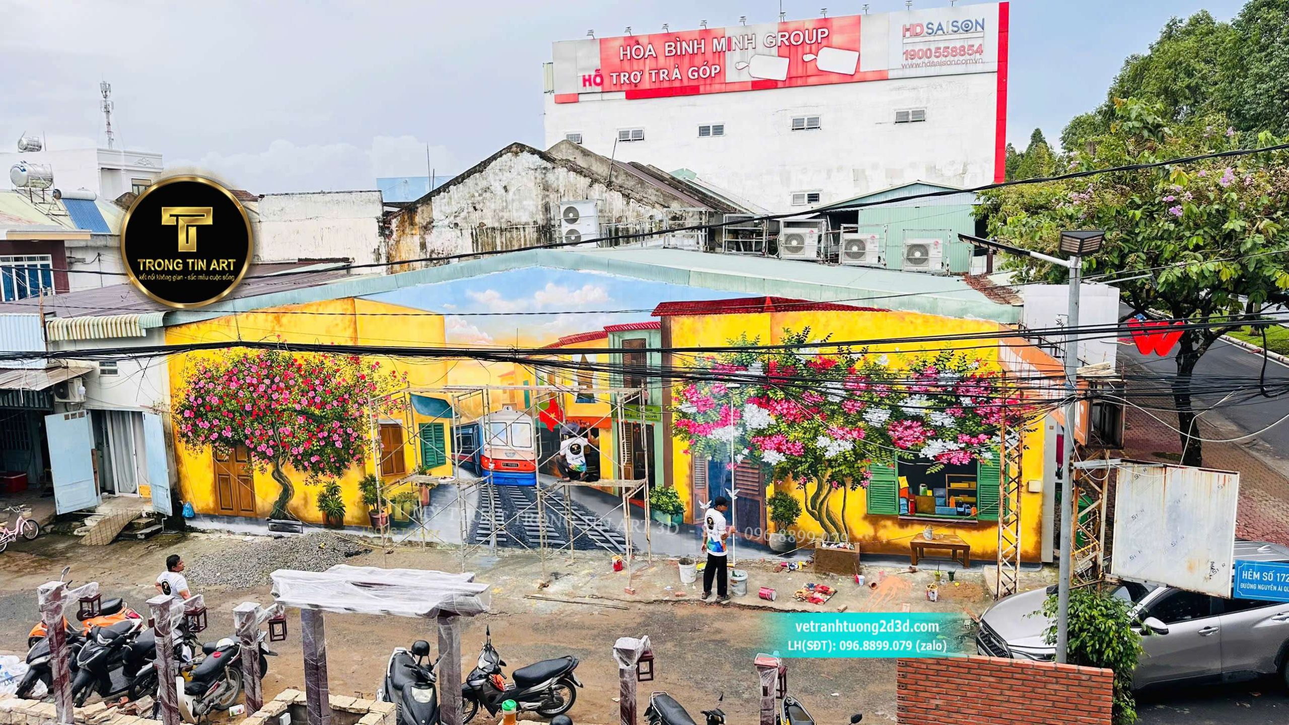 Mỹ thuật Trọng Tín chuyên vẽ tranh tường hoa hồng phố cổ Hà Nội cho quán cà phê. Thi công trong nhà, ngoài trời, uy tín toàn quốc – tư vấn thiết kế miễn phí.