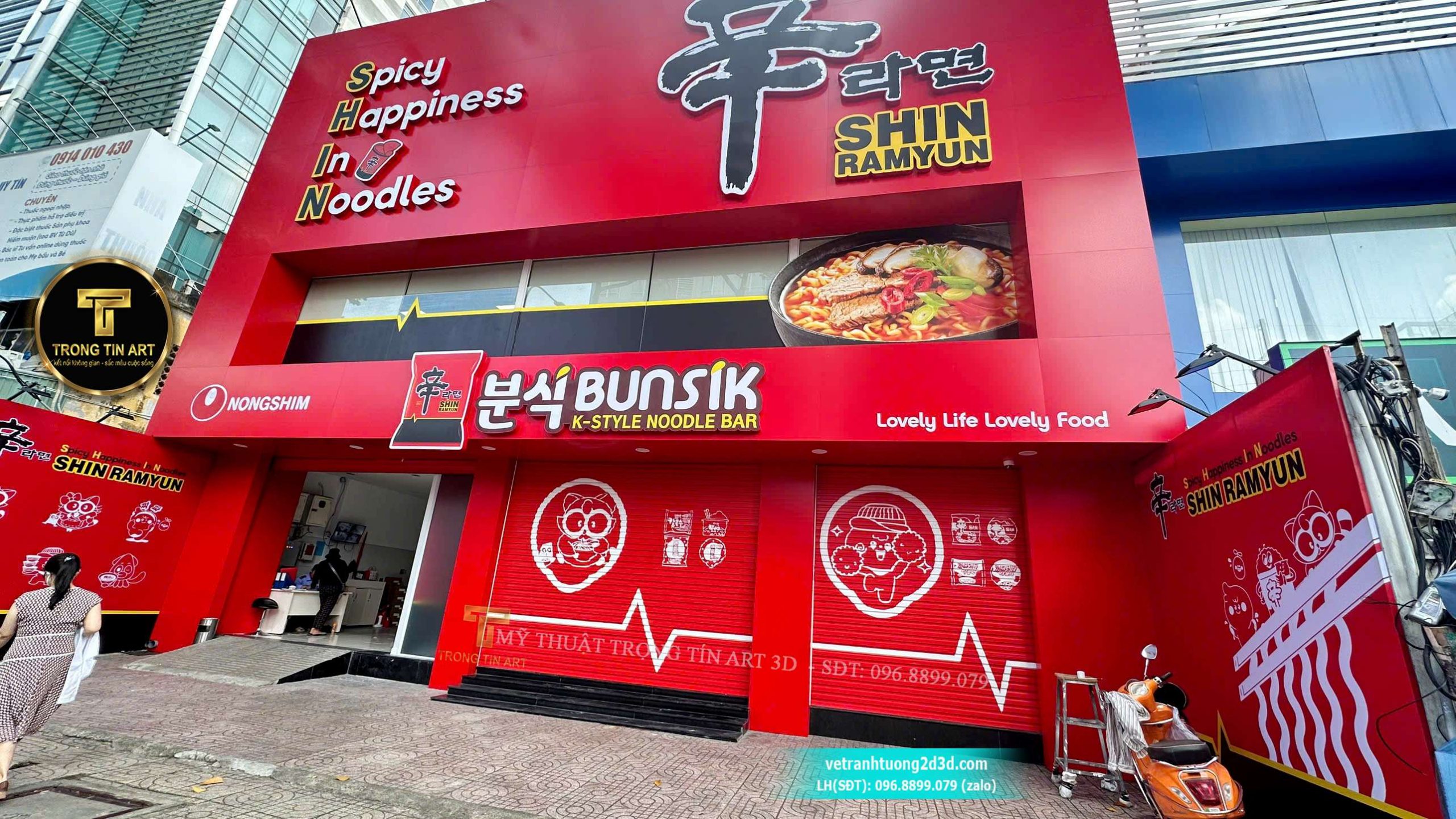 vẽ cửa cuốn mỳ cay, vẽ logo cửa cuốn mỳ cay, vẽ tranh cửa cuốn quán ăn, vẽ cửa cuốn quán mỳ cay hàn quốc, vẽ cửa cuốn đẹp,vẽ tranh cửa cuốn