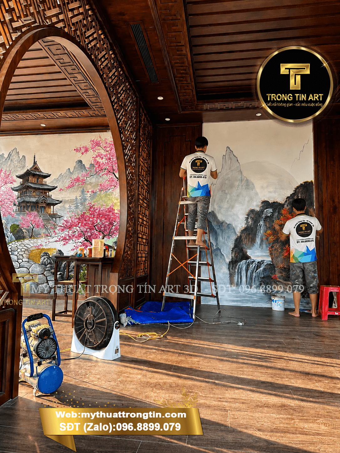 Mẫu vẽ tranh tường thủy mặc chủ đề chim hạc đậu cành tùng hoài cổ cho phòng khách sang trọng.